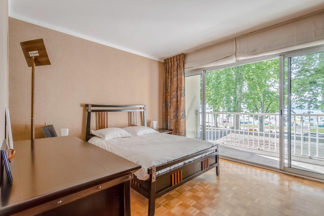 Le Panoramique - Apartment Facing The Lake آنسي المظهر الخارجي الصورة