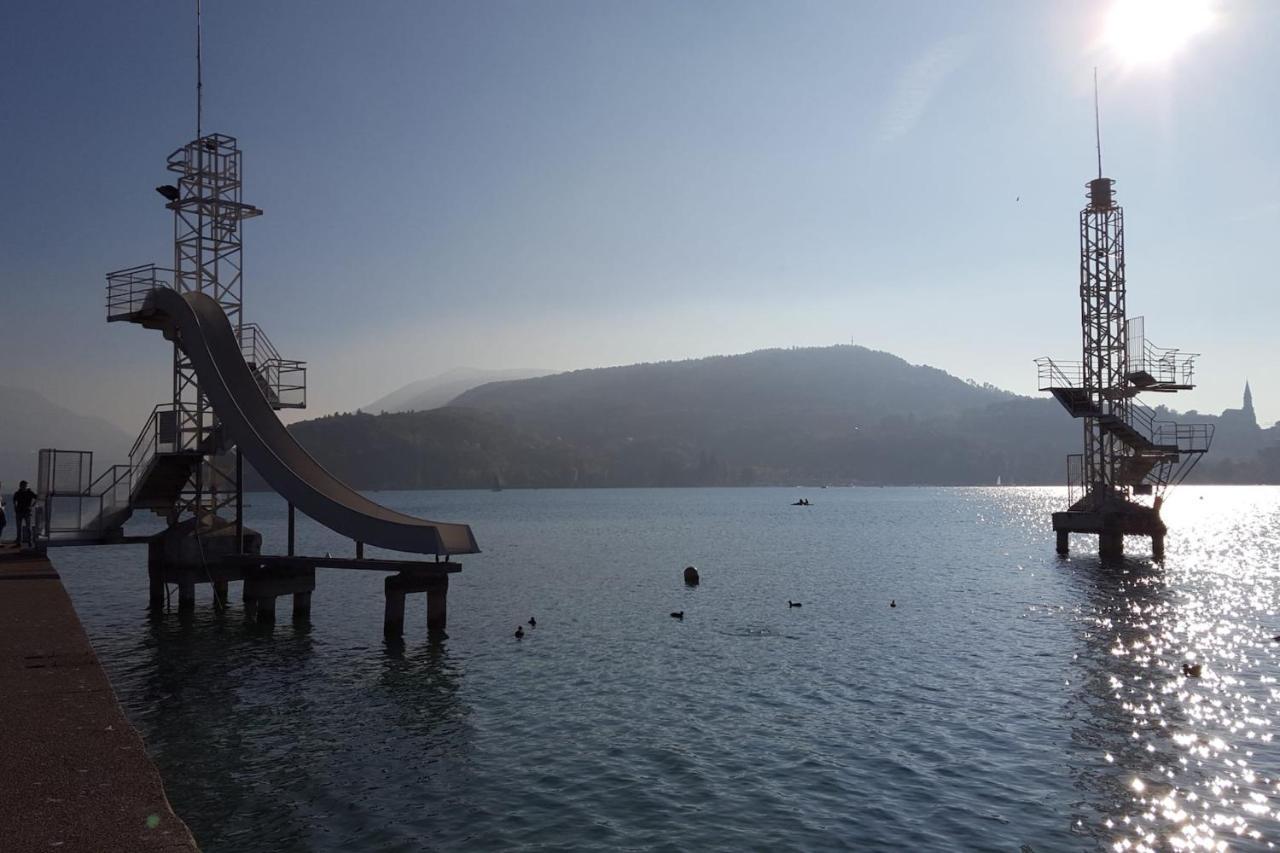 Le Panoramique - Apartment Facing The Lake آنسي المظهر الخارجي الصورة